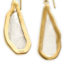 画像をギャラリービューアに読み込む, Rock Crystal and 18k gold plated silver pendant earrings on white background