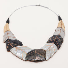 Load image into Gallery viewer, Ajei Collier Necklace
