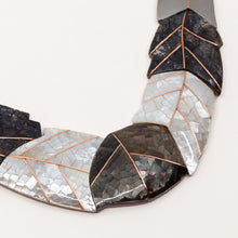 Load image into Gallery viewer, Ajei Collier Necklace

