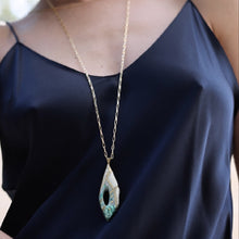 Load image into Gallery viewer, Eska Drop Pendant Necklace