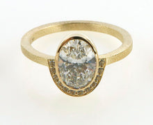 Load image into Gallery viewer, Benar Brushed Sparkle Oval match set