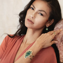 Load image into Gallery viewer, Vida Green Polished Rock Cuff