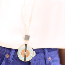 Load image into Gallery viewer, Vida Round Pendant Necklace