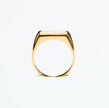 画像をギャラリービューアに読み込む, rectangular slice of Mother of Pearl set into 18k gold plated, recycled silver ring on white background
