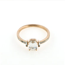 Load image into Gallery viewer, Jumlah Sparkle Emerald cut MOP
