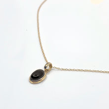 Load image into Gallery viewer, Umbra Oval Oynx Pendant Necklace
