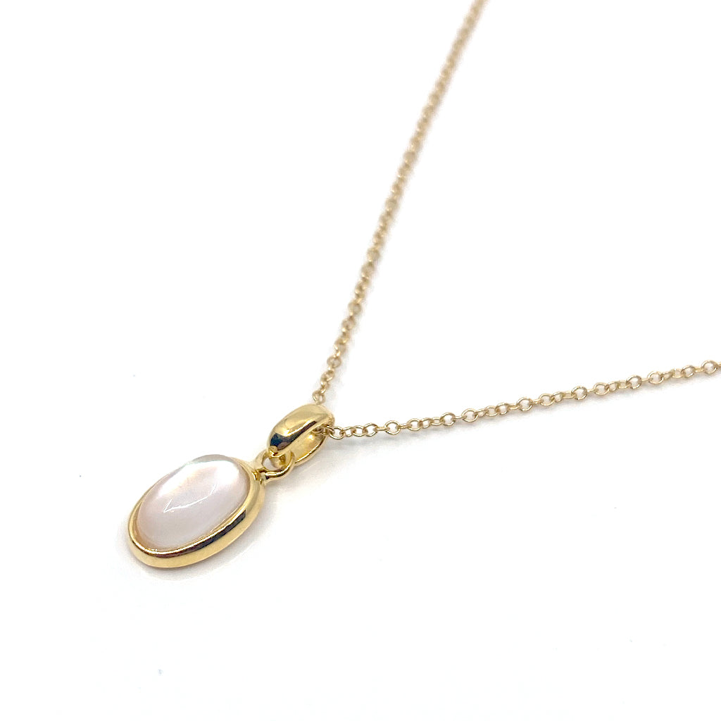 Aurora Gold MOP Oval Necklace